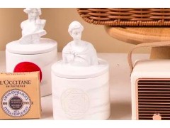 (迪士尼值得买的纪念品清单)十大迪士尼值得买的纪念品 10种最受欢迎的迪士尼小礼品盘<span class=